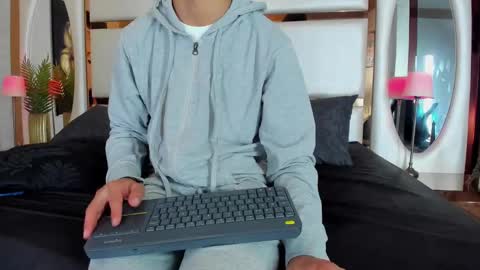 ---Alan--- online show from March 5, 2025, 9:49 am