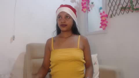 Snapshot of alana_2024 chatting on December 22, 2024, 1:23 am Working hours pm to am every day online show from December 22, 2024, 1:23 am