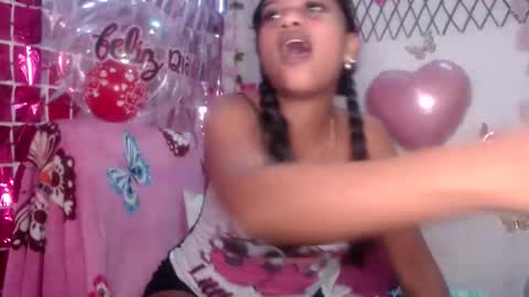 Snapshot of alana_2024 chatting on December 1, 2025, 8:14 pm Working hours pm to am every day online show from December 1, 2025, 8:14 pm