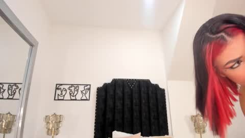 alana_2916 online show from February 12, 2025, 7:35 pm