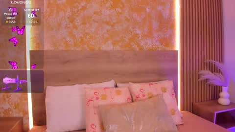 alana_2916 online show from September 24, 2025, 3:32 am