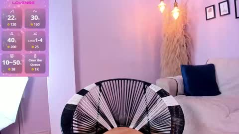 Snapshot of alana__rossetti chatting on September 15, 2025, 12:38 pm Alana online show from September 15, 2025, 12:38 pm