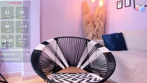 Snapshot of alana__rossetti chatting on November 29, 2025, 11:57 am Alana online show from November 29, 2025, 11:57 am