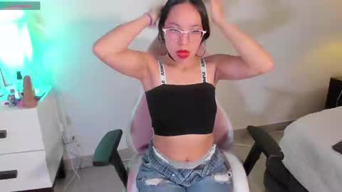 Snapshot of alana_jansen chatting on December 3, 2024, 3:41 am Alana online show from December 3, 2024, 3:41 am