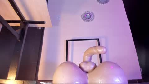 Maeve  online show from February 24, 2025, 1:21 pm