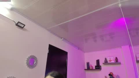 Maeve  online show from March 10, 2025, 10:59 am