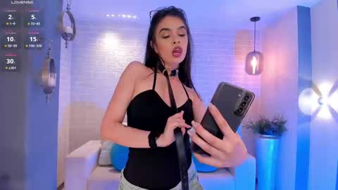 Alana online show from March 7, 2025, 8:55 pm