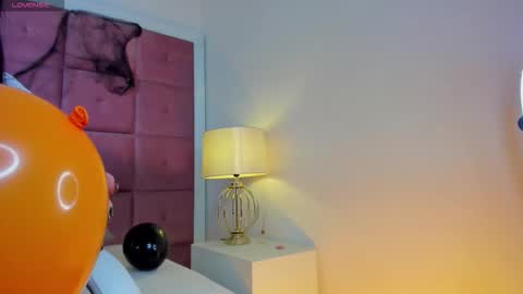 alanah_connors online show from October 31, 2025, 1:56 pm