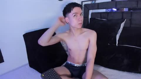 alanblack1 online show from October 22, 2025, 2:39 pm