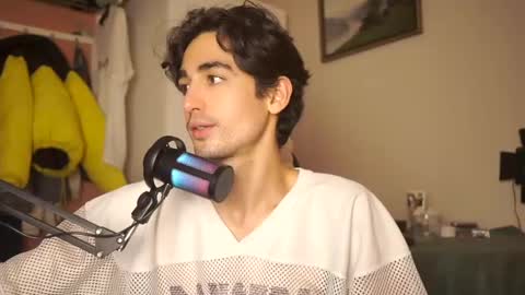 idenavarre online show from January 26, 2025, 10:35 pm