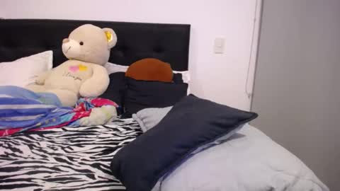 alanna_new1 online show from February 18, 2025, 12:37 am