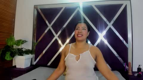 Snapshot of alannaht chatting on May 24, 2026, 2:22 pm alannaht online show from May 24, 2026, 2:22 pm