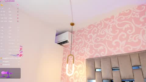 alannarose_1 online show from March 28, 2026, 8:41 pm