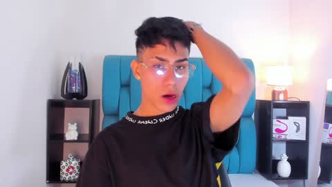 Snapshot of alannaughty_ chatting on January 21, 2025, 3:26 am alannaughty_ online show from January 21, 2025, 3:26 am