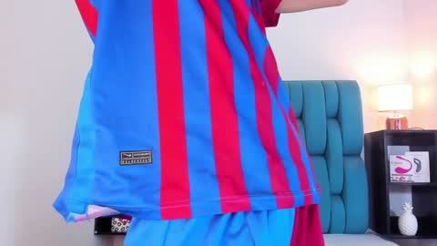 Snapshot of alannaughty_ chatting on January 21, 2025, 11:03 am alannaughty_ online show from January 21, 2025, 11:03 am