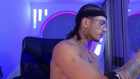 alan online show from October 12, 2025, 10:03 am