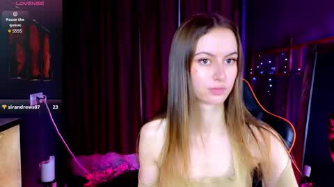 alaska_chan_ online show from November 13, 2025, 10:52 pm