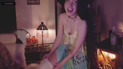 Snapshot of alaskagrace chatting on October 8, 2025, 3:26 am Alaska Grace online show from October 8, 2025, 3:26 am