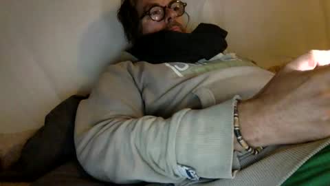 albandant online show from October 18, 2025, 8:59 am