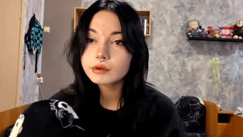 Im Katrina online show from December 2, 2025, 9:47 am