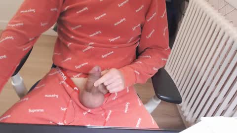 albertom78 online show from February 17, 2025, 4:09 am