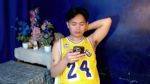 Snapshot of albertx_destroyer69 chatting on February 25, 2026, 12:09 am Albert online show from February 25, 2026, 12:09 am