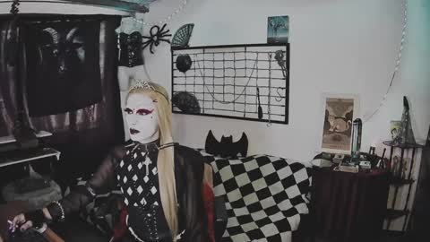 Mistic witch online show from January 17, 2025, 7:05 pm