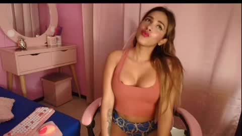 aldana_stone online show from May 31, 2026, 9:38 pm