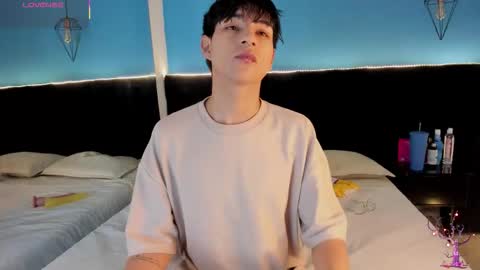 Snapshot of ale_aurarashi chatting on September 14, 2025, 2:44 am ale_aurarashi online show from September 14, 2025, 2:44 am