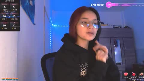 Snapshot of ale_blue_ chatting on September 25, 2025, 4:00 pm Ale  online show from September 25, 2025, 4:00 pm