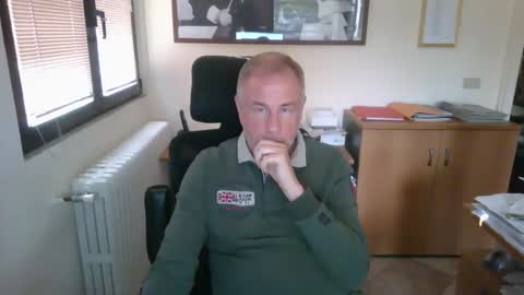 aleandela online show from April 19, 2026, 3:33 pm