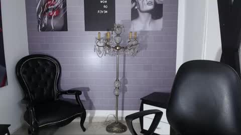 Ale online show from September 18, 2025, 7:38 pm