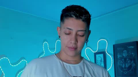 Alejandra online show from March 20, 2026, 4:23 pm