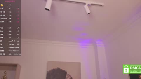 Alejandra online show from October 7, 2025, 10:56 am