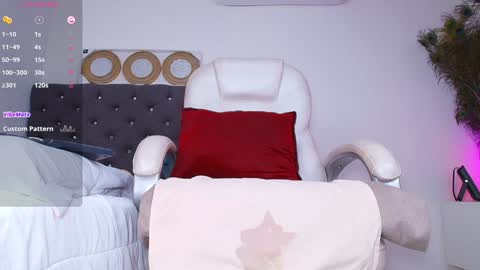 Alejandra online show from December 23, 2024, 12:14 am