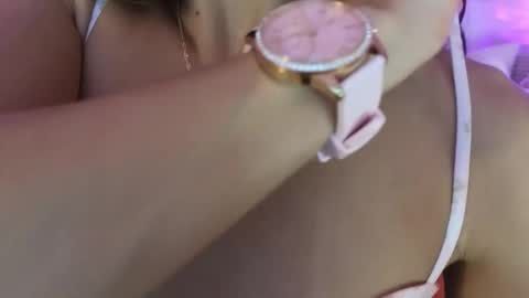 Snapshot of alejandhra chatting on November 29, 2025, 12:24 am Alejandhra online show from November 29, 2025, 12:24 am