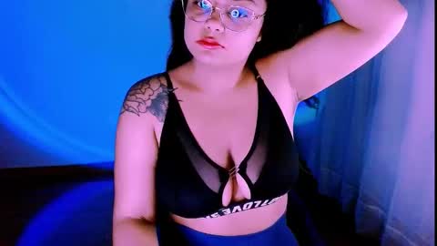Alejandra  online show from September 28, 2025, 11:10 pm