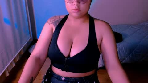 Alejandra  online show from April 9, 2026, 12:32 am