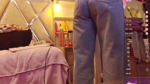 alejandra martins online show from January 31, 2025, 8:12 pm