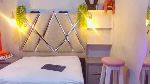 alejandra martins online show from October 30, 2025, 2:57 am