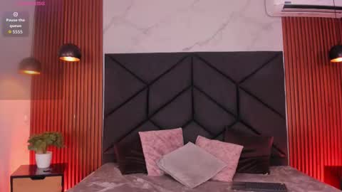 Aleja  online show from November 14, 2025, 9:24 pm