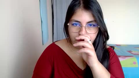 Alejandra online show from June 7, 2026, 12:31 pm