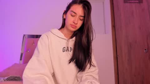 Snapshot of alejandraaa_ chatting on September 21, 2025, 3:08 am alejandraaa_ online show from September 21, 2025, 3:08 am