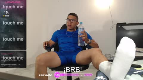 alejandrocock online show from April 11, 2026, 9:46 am