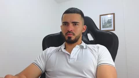 alejandroo_7 online show from March 1, 2025, 12:17 am