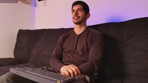 Alejo  online show from June 9, 2026, 7:58 pm