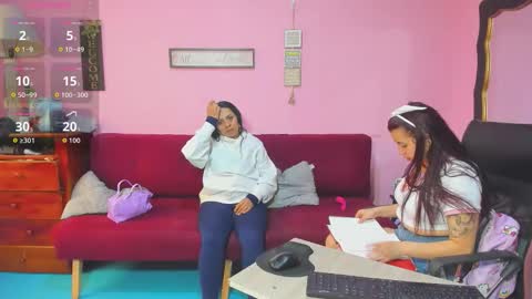 zoe and Kataleya online show from November 1, 2025, 8:44 pm