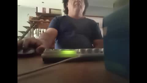 alejito16 online show from December 3, 2024, 12:38 pm