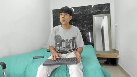 Alejo  online show from June 5, 2026, 8:03 pm