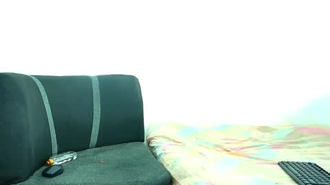 alejo_21cm online show from December 13, 2024, 6:16 pm